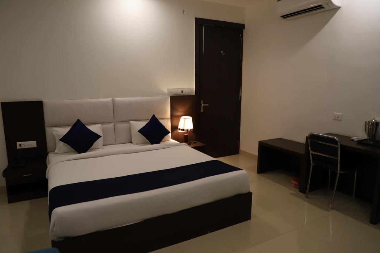 Hotel Dream Comfort Agra  Eksteriør billede